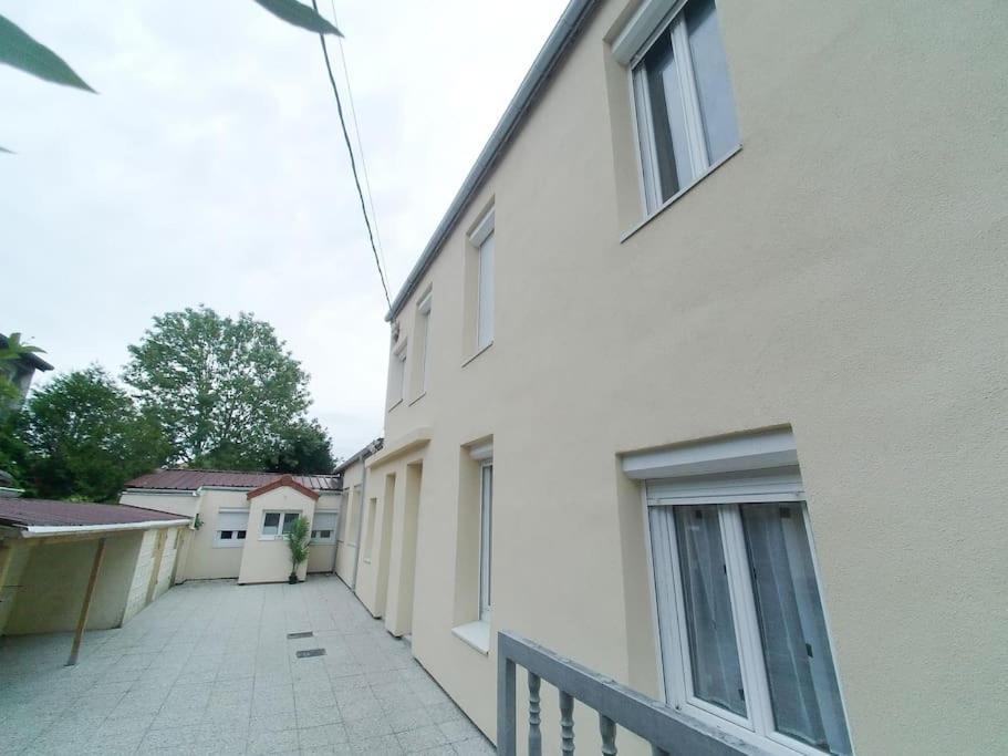 Apartamento *Douceur Des Tropiques*Parisis Argenteuil Exterior foto